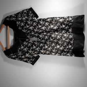 NWT POPPY GARDEN Floral dress SZ M